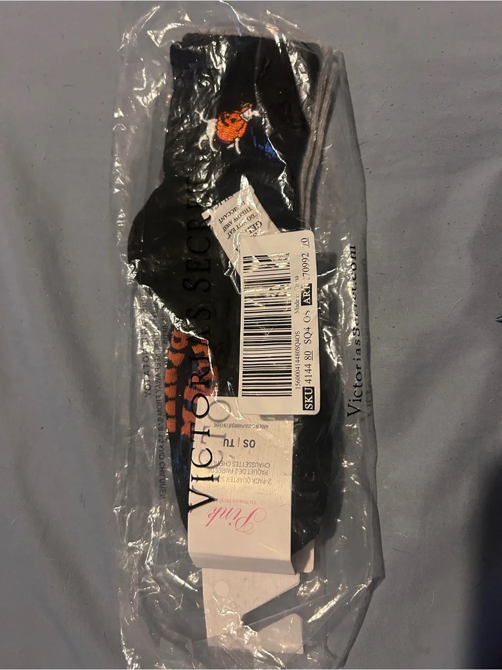 Women’s  Quarter  Sock 2-Pack — Black & Gray with Embroidered Motifs